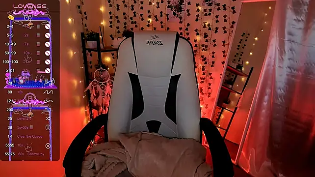 AnyaTaylor_ Live XXX-Chat