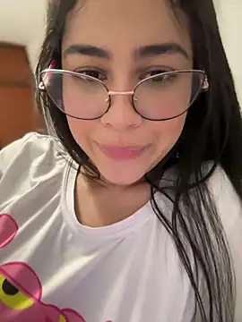 Chat +18 de CuteKira7 ao vivo