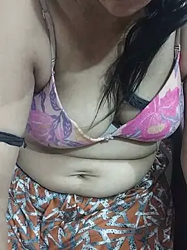 Cutee_bhabhi - Two finger in pussy