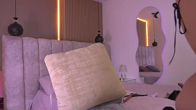 violeta_aroca Adlı Modelin Canlı XXX Sohbeti