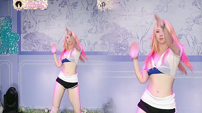WD-Girl001のライブXXXチャット