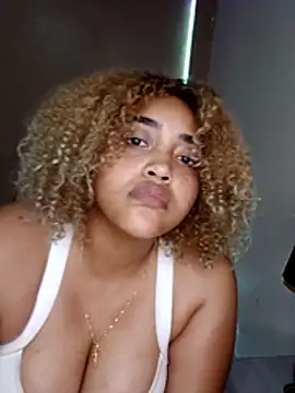 CarnalScandal's Live XXX Chat