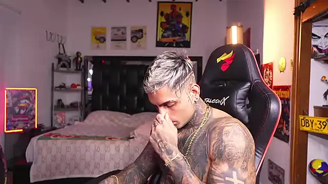 Chat XXX en directo de logan_hugh8