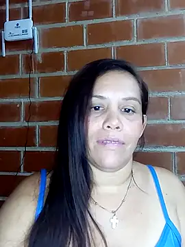 Alexandra-queen2 - Finger in my pussy + squirt