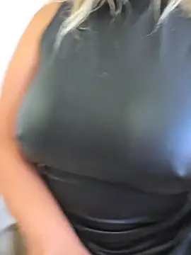 KaylinJan - 💦Step By Step..Make Me Wet 💦😈