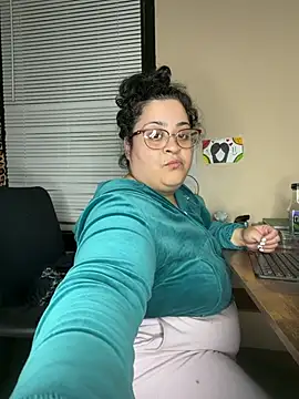 Chat +18 de Tillymarie ao vivo