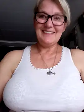 irinamaux Chat XXX in diretta