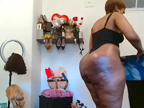 xTALLSEXYBUMx Live XXX-Chat