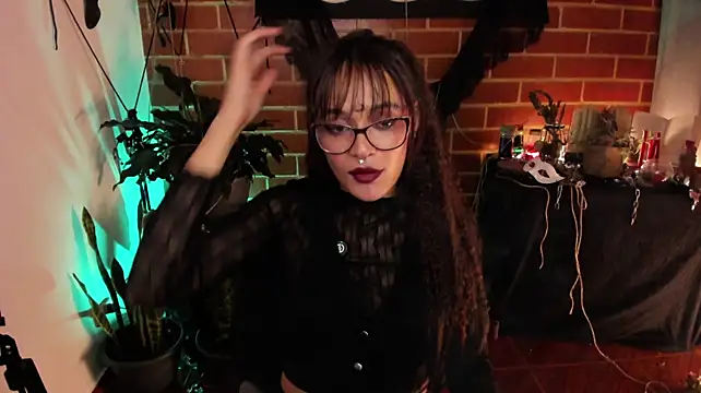 Scarlett_Vela13 - ♡ Top Off + Spanks titts