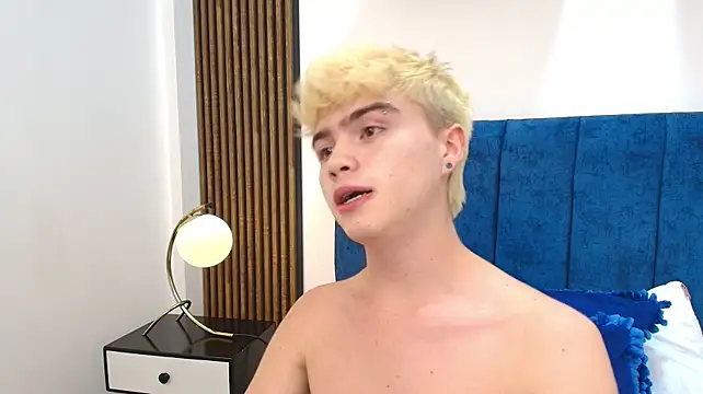 Ian_Stone Live XXX-Chat