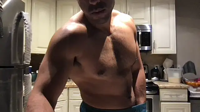 BigGuyMuscle: απευθείας συνομιλία ΧΧΧ