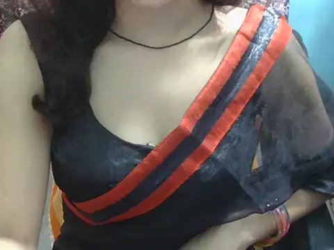 Adorable_Ayesha live XXX chat