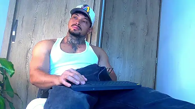 XXX chat uživo modela Stiven_collins