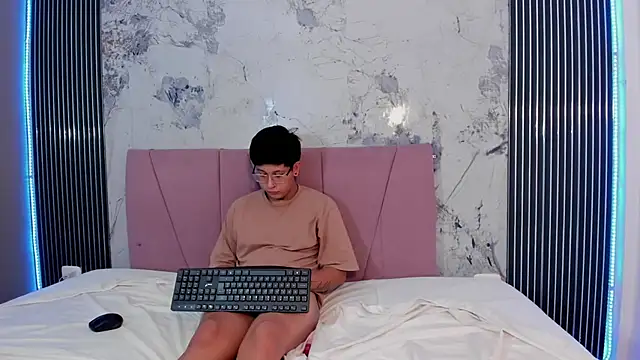 Chat +18 de Midnight_Duo_1 ao vivo