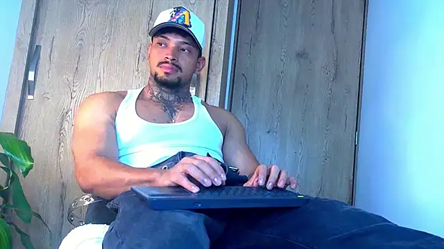 Stiven_collins' Live XXX Chat