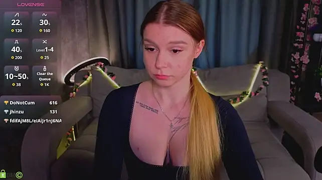 Amy_Davesss - Make a thong out of shorts