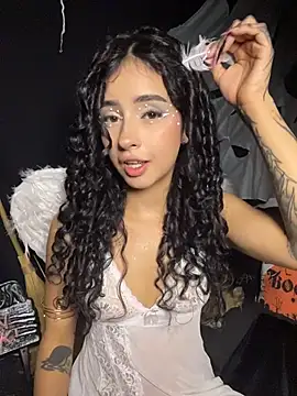 RosseMelody - Gentle play with my nipples 💋