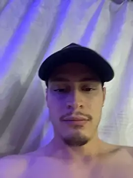 AleFoxx_'s Live XXX Chat