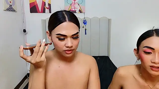 MirandaSterling élő XXX-chatje