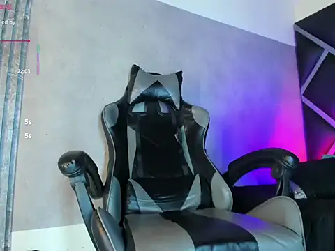 Онлайн чат XXX Evains_777