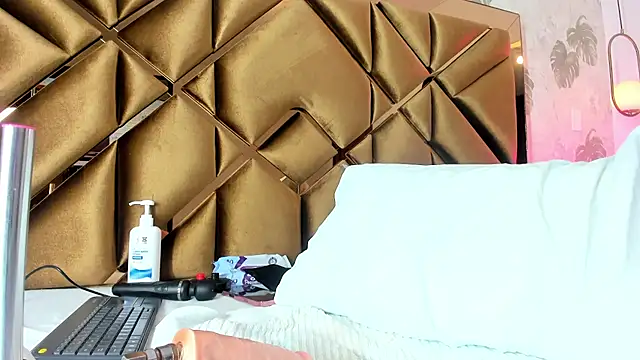 Alexa-Lynx Live XXX-Chat