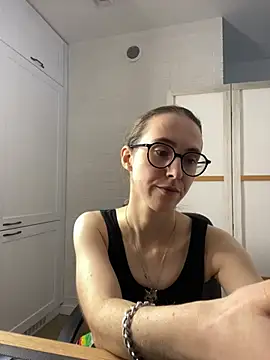 Chat +18 de MartiniiSelenna ao vivo