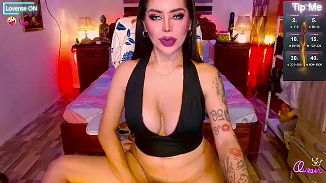 _QueenGoddess_'s Live XXX Chat