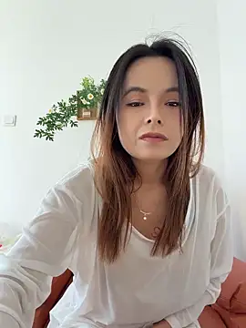 Wangxiaoyaya - 穿短裙灌满肚子塞肛塞尾巴打车去商场逛街