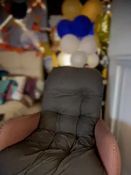 EvelinaGrey - MAKE ME DRINK BEER WHILE I MASTURBATE🍻