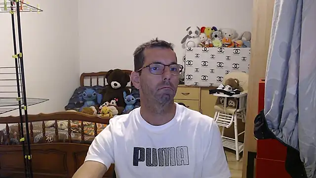 Chat +18 de steph19x5 ao vivo