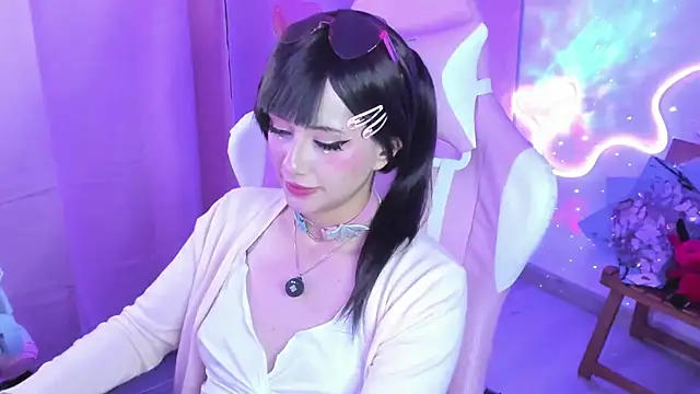 Živý XXX chat HoornyMoon