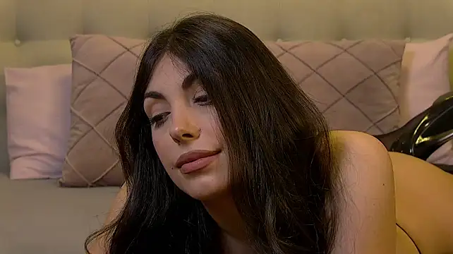 Chat +18 de DizzyTara ao vivo