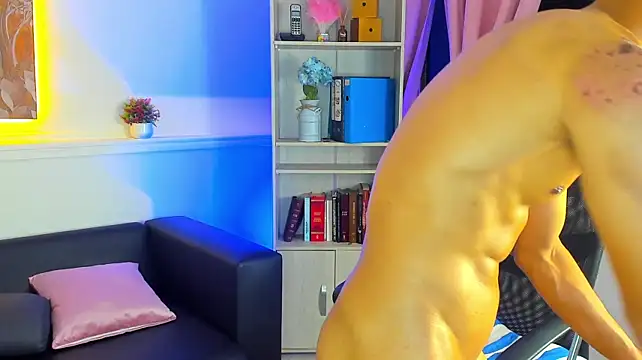 krayno_moore XXX чат на живо