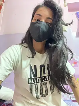 Sandhya_77 Adlı Modelin Canlı XXX Sohbeti