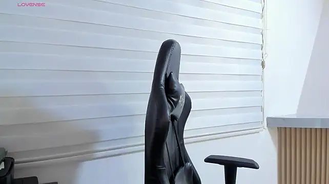 XXX chat uživo modela Rick_Adams