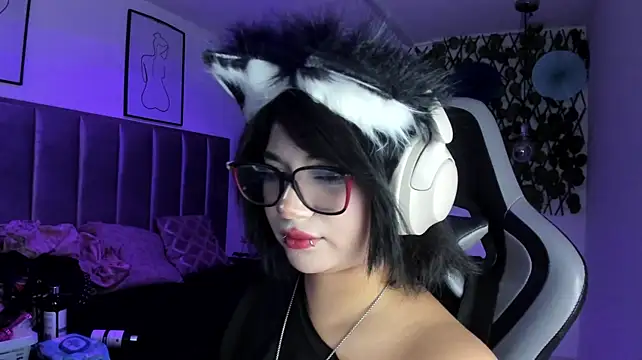 Kitty_Gang - Fuck with interactive toys 🔥