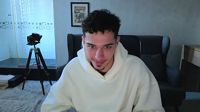 Chat +18 de KaydenDrew ao vivo