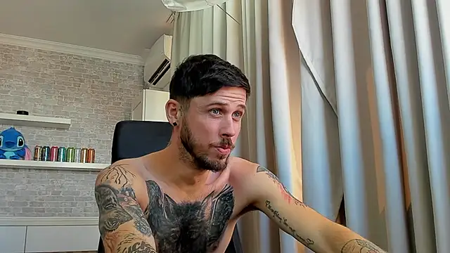 JonahShaw's Live XXX Chat