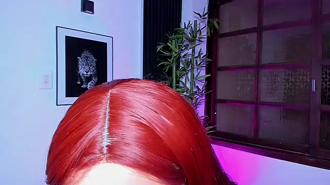 auravgのライブXXXチャット