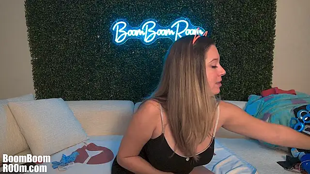 boomboomr00m 网络视讯表演