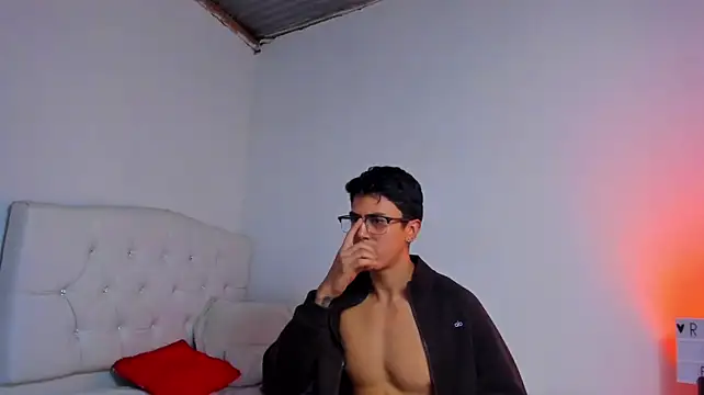 Chat +18 de Caramelo_Bryan ao vivo