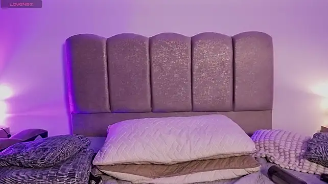 Zoemoon1_ - Lick ur cock while rub my clit
