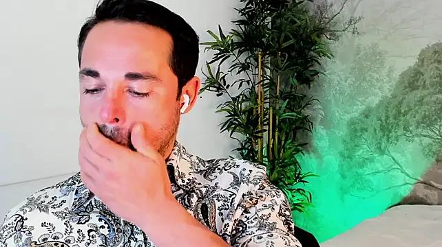 Adams_Sanz XXX чат на живо