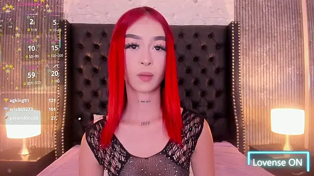 _bella_rossee_'s Live XXX Chat
