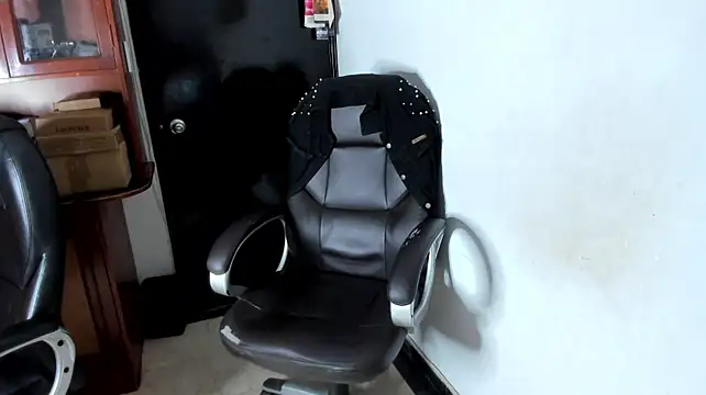AlphaMarco Live XXX Chat