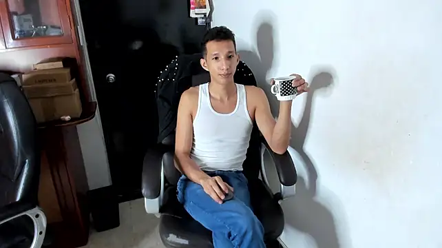 AlphaMarco Live XXX-chat