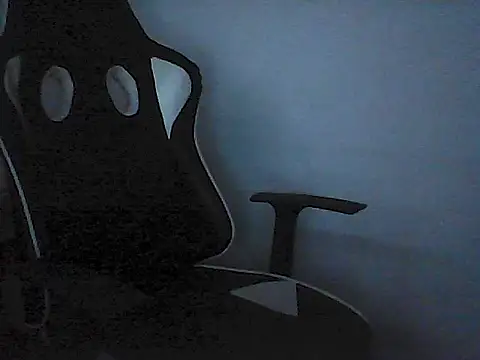 Yorel1109- XXX чат на живо