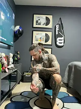 ThomasHells' Live XXX Chat