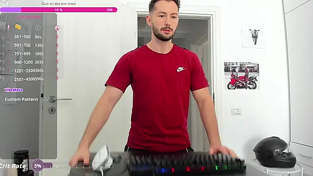 XXX chat uživo modela ZackFraser