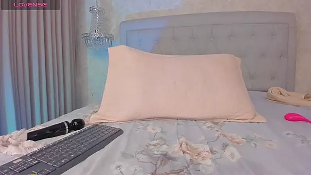Chatroom XXX en direct de sakura_Gomez